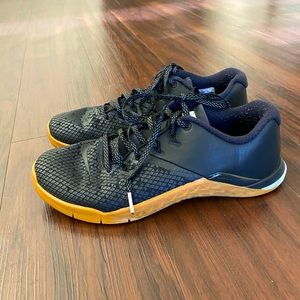 Nike Metcon 4 XD X Chalkboard - Women’s 9